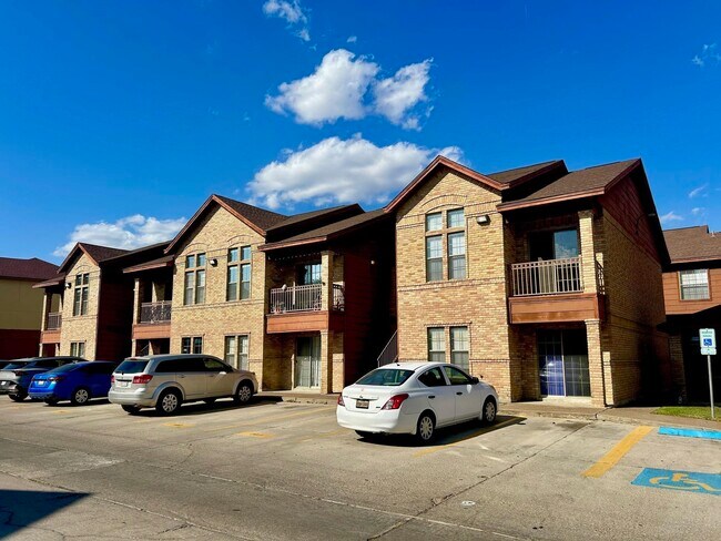 Building Photo - 1752 Tiara Trail