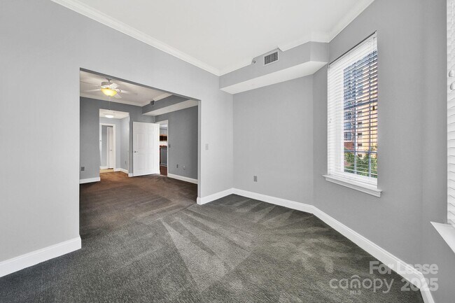 Building Photo - 300 W 5th St