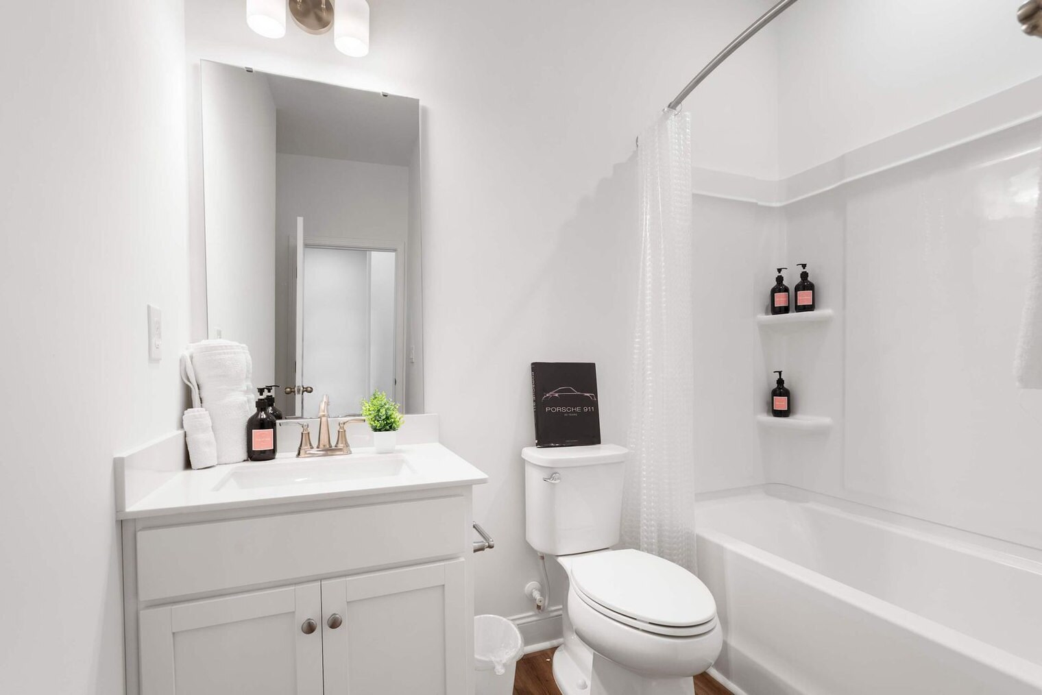 Building Photo - 4106 Bunker Dr