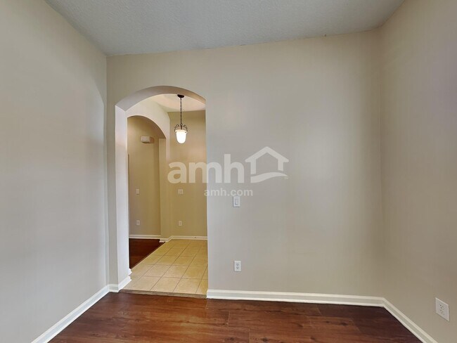 Building Photo - 700 Porto Cristo Ave