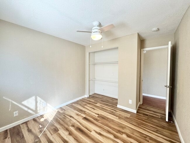 Building Photo - Beautiful 4 Bedroom Single Story For Rent In Roseville!