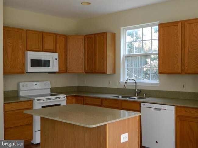 Building Photo - 6026 Anne Marie Terrace