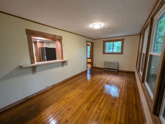 Building Photo - 129 Green St