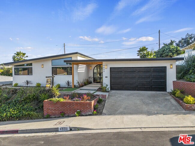 Building Photo - 4600 Don Quixote Dr