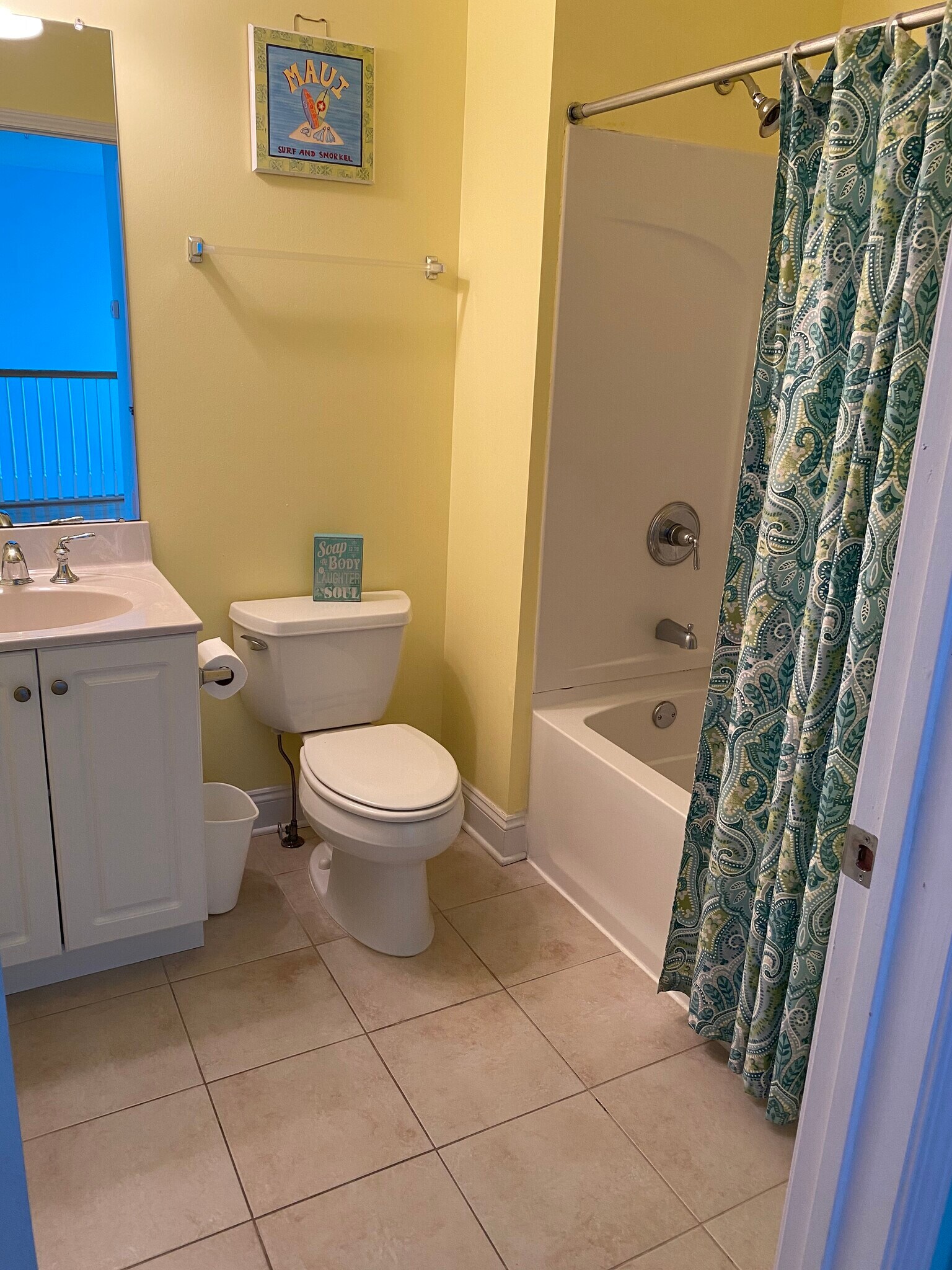 Main Bathroom - 15 Sumner Ave