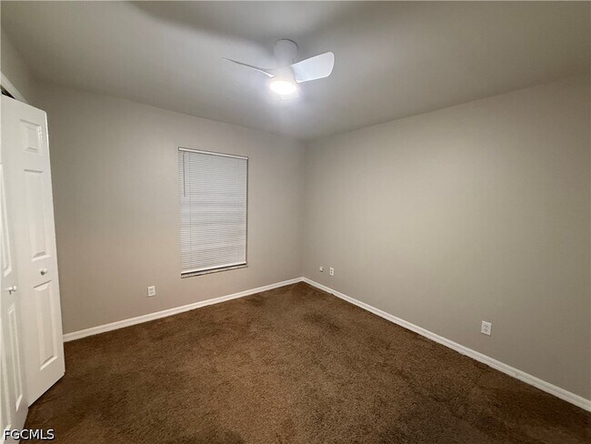 Building Photo - 1713 SW 10th Pl