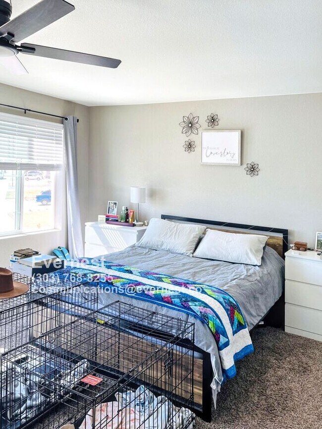 Building Photo - Spacious 4-Bedroom Home with Modern Comfor...