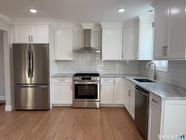 Building Photo - 37 Brainerd Rd