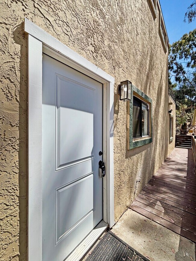 Building Photo - Charming 1BD/1BA Home in North Park W/ W/D...