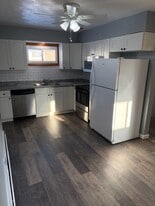 Building Photo - 105 Kinamrok St