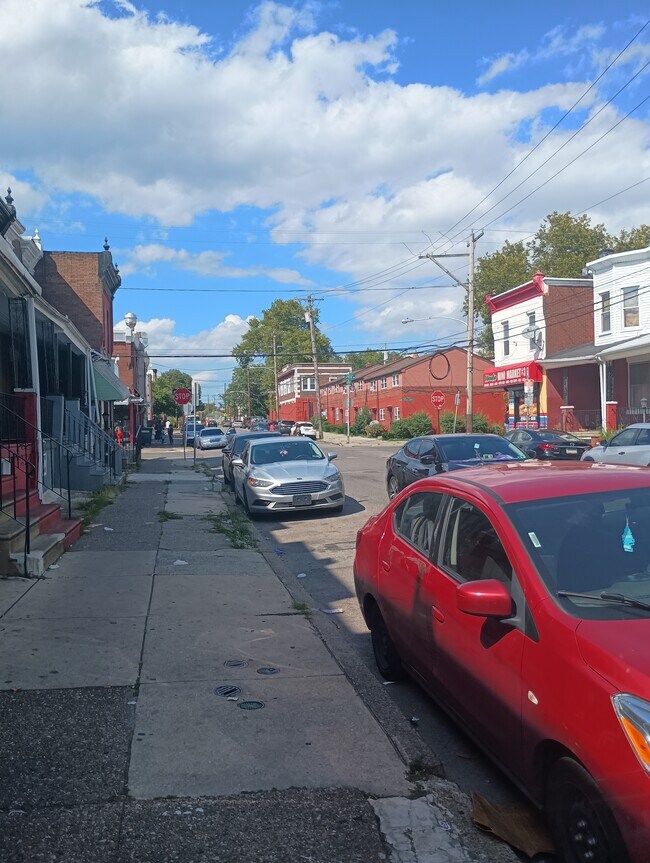 Building Photo - 46 N 56th St