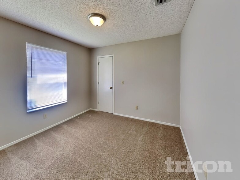 Building Photo - 8384 Argyle Corners Dr