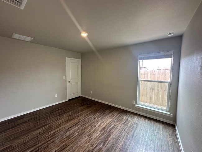 Building Photo - 3505 Tiffin Ave