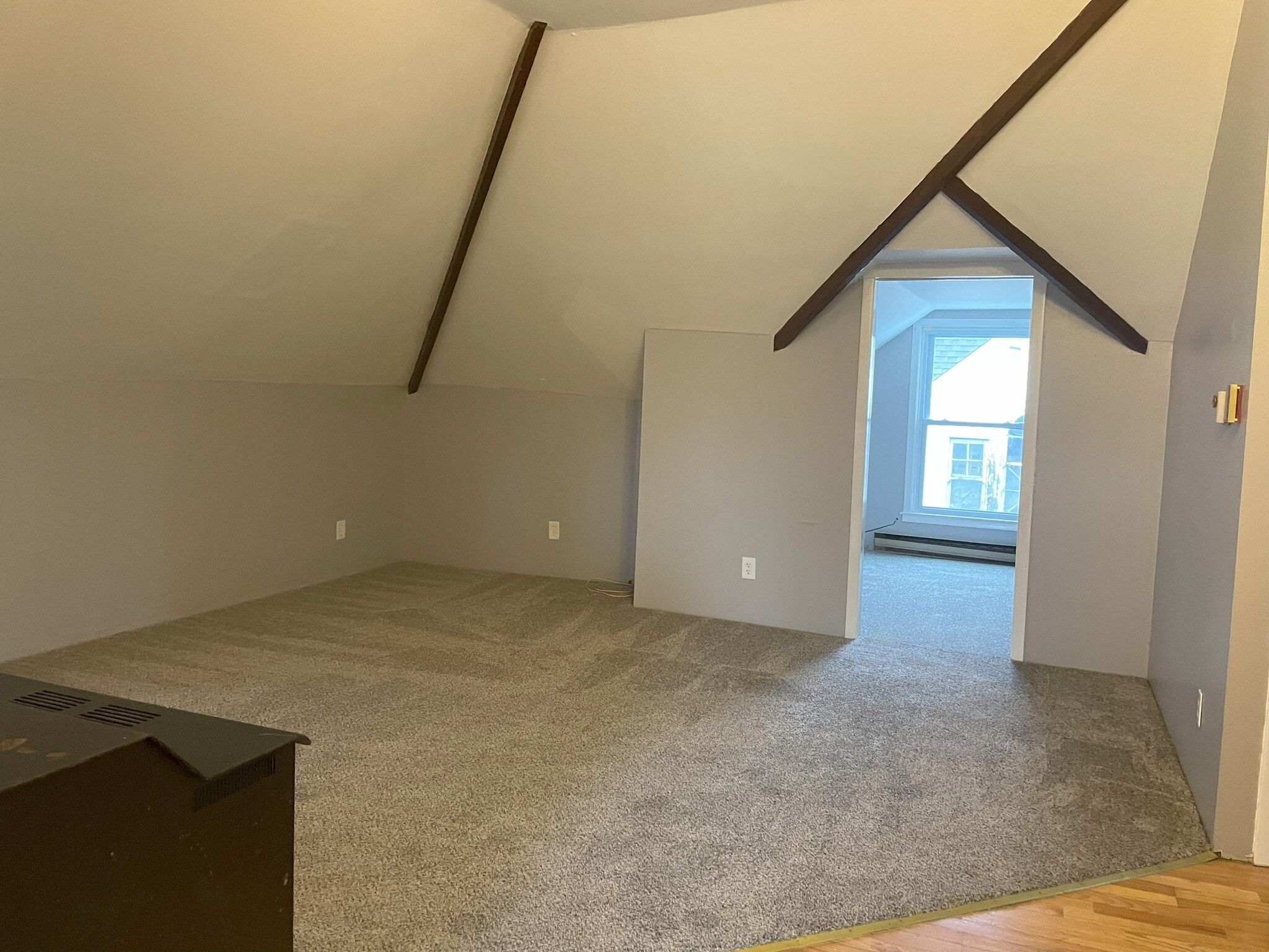 Building Photo - 906 West Ave