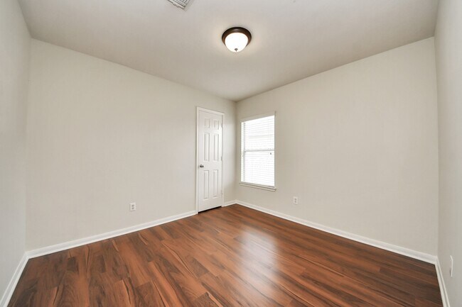 Building Photo - 21710 Oriole Trail