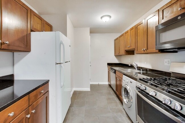 Building Photo - 3107 Naylor Rd