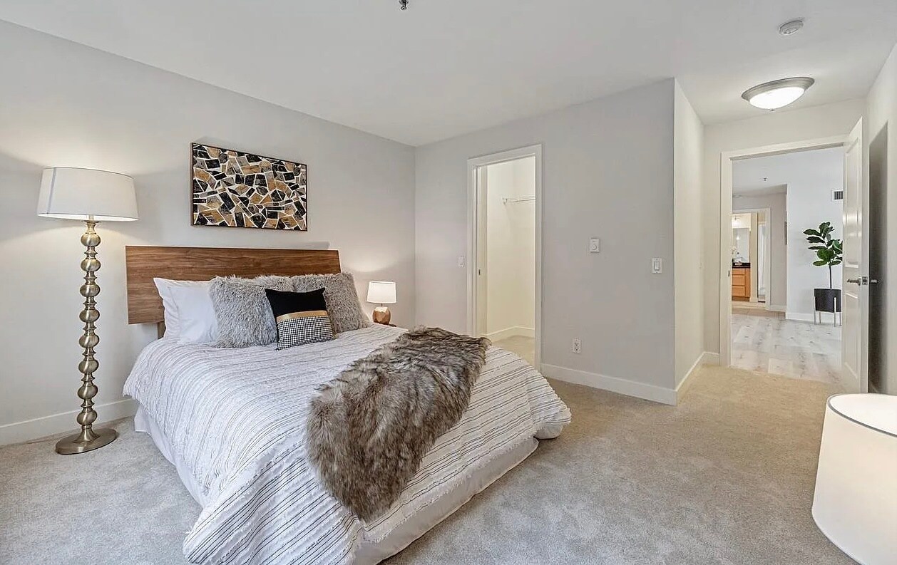 Building Photo - 6400 Christie Ave