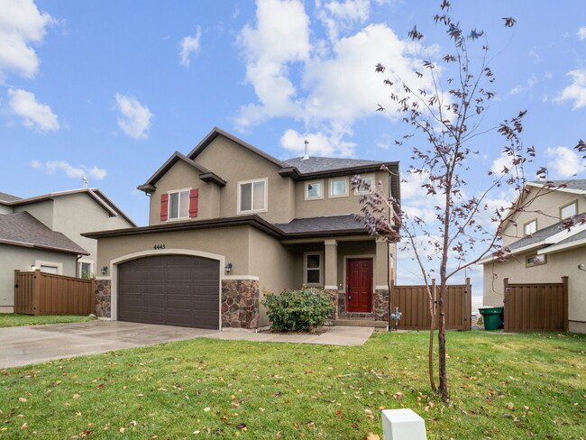 Building Photo - Spacious 4-Bed Oasis in Foxtrail Drive Lehi