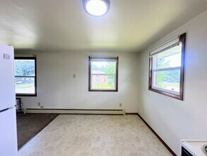 Building Photo - 1241 Apache Ave