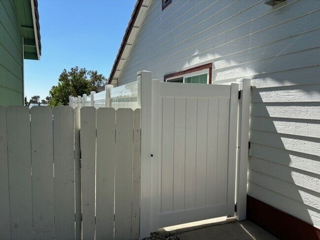 Building Photo - Coming Soon.....Oceanside Cul-de-Sac Charmer