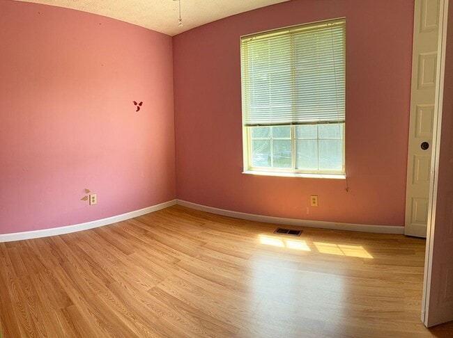 Building Photo - 6775 Windfaire Dr