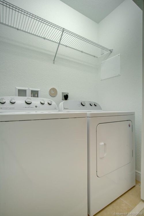 Building Photo - 4665 Windmill Lane