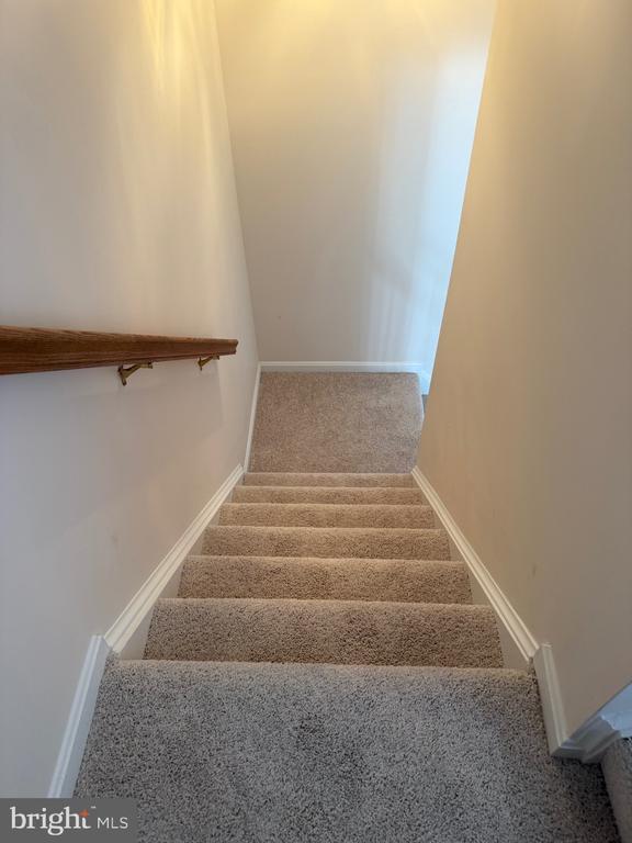 Building Photo - 144 Keating Cir