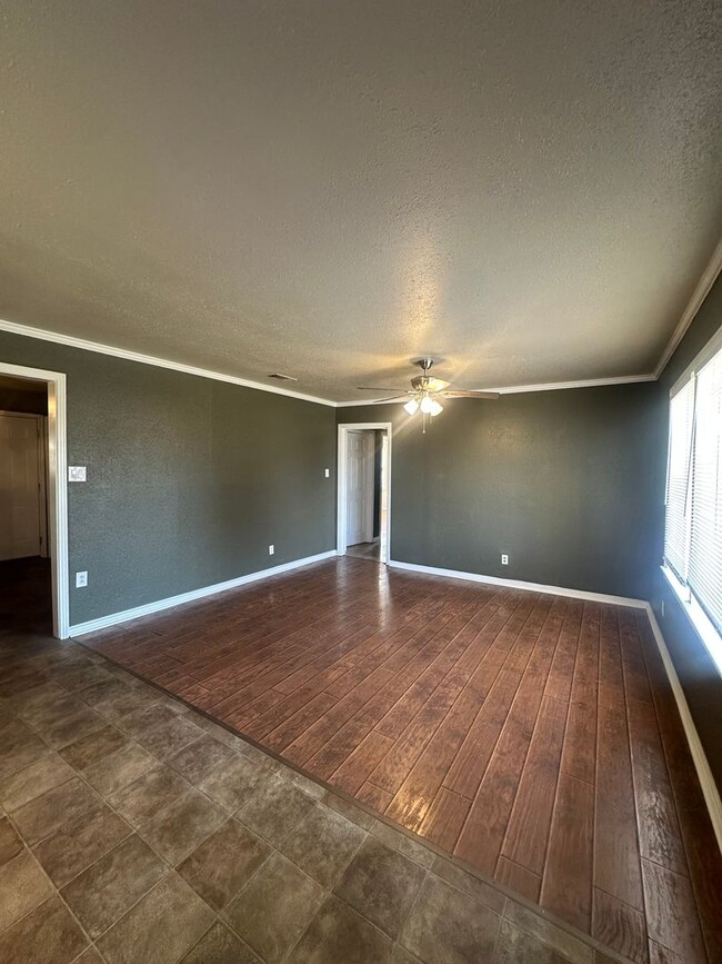 Building Photo - Charming Home in Temple Tx with 3 bedrooms...