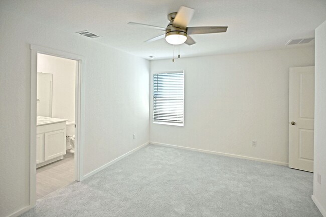 Building Photo - 11806 Bluebell Rdg