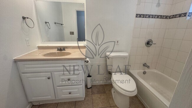 Building Photo - 1444 E Colton Ave