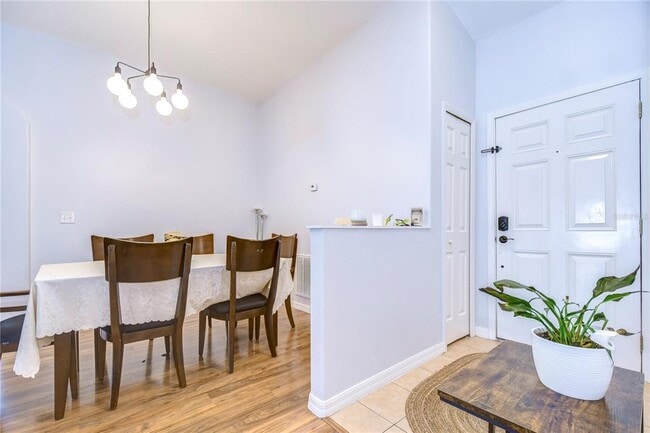 Building Photo - 30847 Bridgegate Dr
