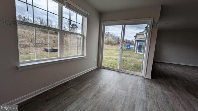 Building Photo - 5201 Crooked Ln