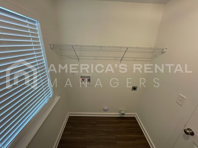 Building Photo - Home for Rent in Oak Grove, AL!!! Availabl...