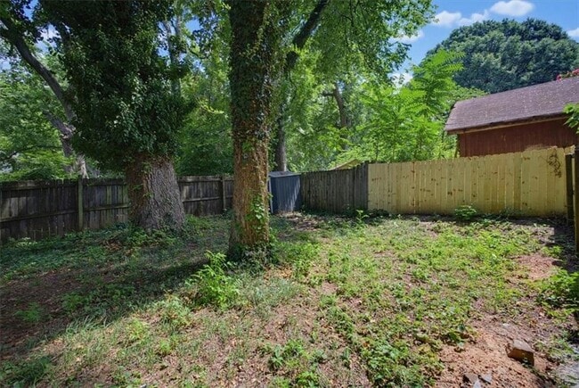 Building Photo - 498 Connally St SE