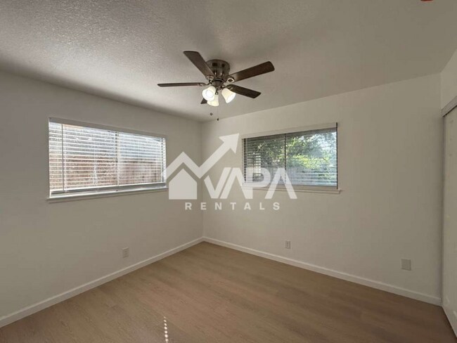 Building Photo - 5014 Galahad Dr