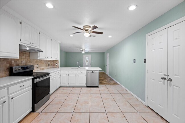 Building Photo - 4771 Teas Ct