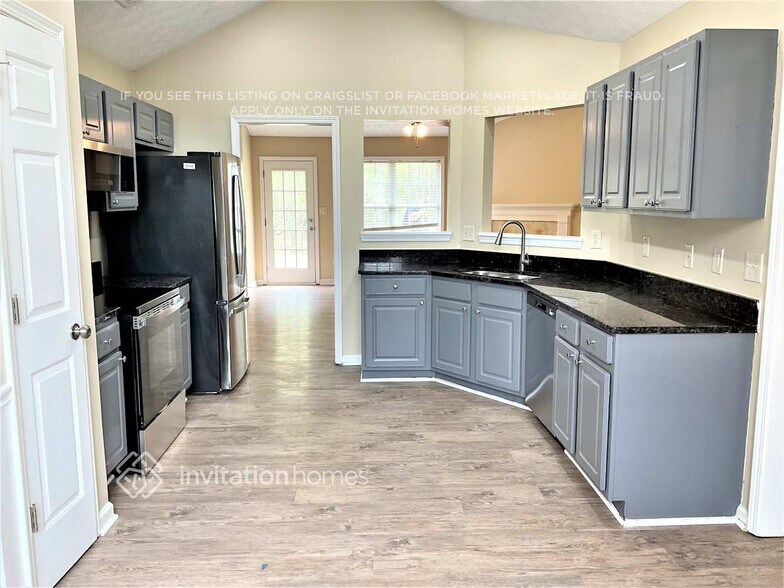 Building Photo - 4279 Duncan Ives Dr