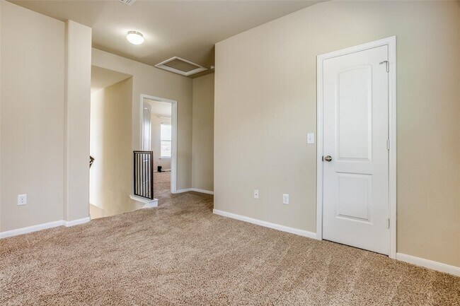 Building Photo - 12402 Walter Vaughn Dr