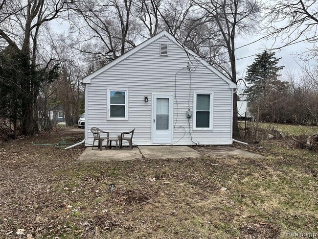 Building Photo - 438 Kenilworth Ave