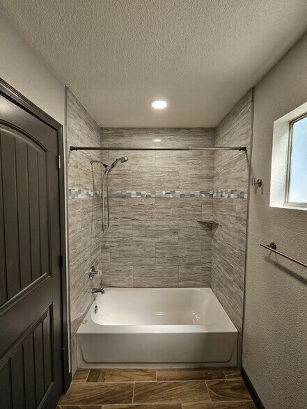 Building Photo - 1766 E Pepper Cir
