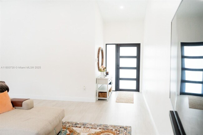 Building Photo - 21900 SW 100th Pl