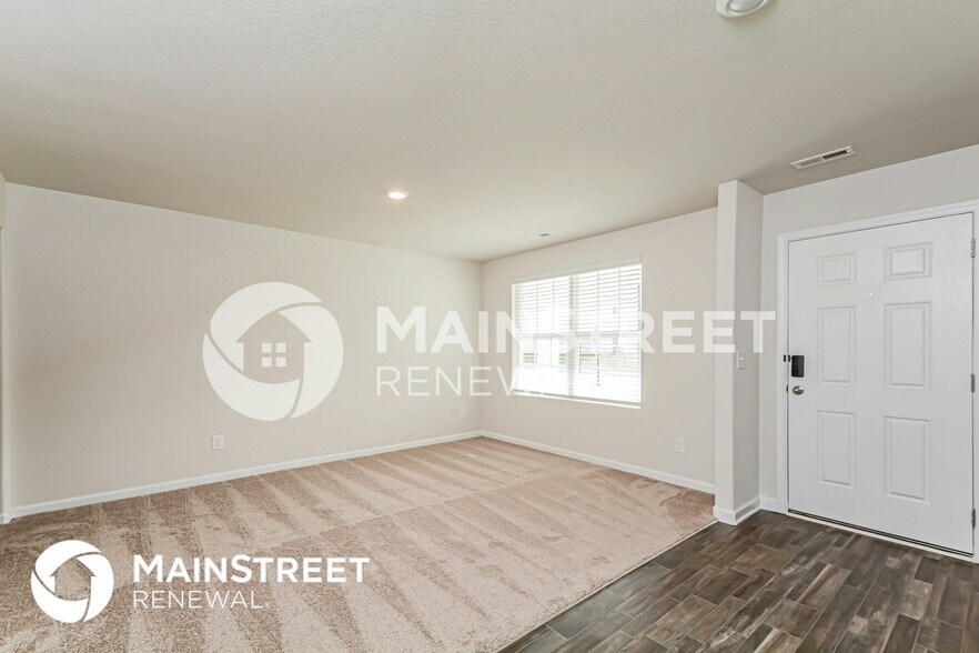 Building Photo - 489 Turning Lk Dr