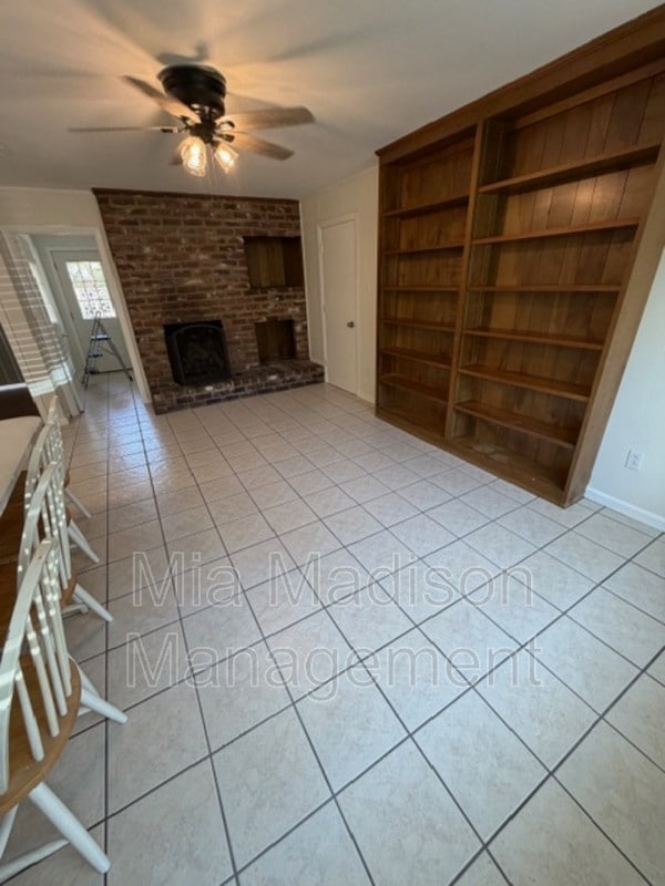 Building Photo - 112 Jacquelyn Dr