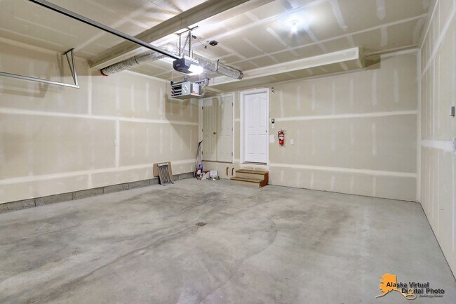 Building Photo - 6214 Ophir Dr