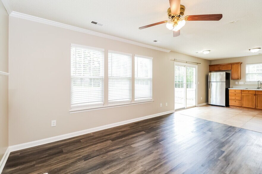 Building Photo - 5527 Whispering Wind Ln