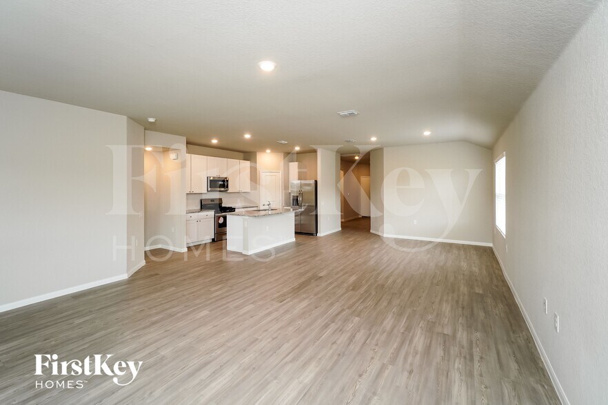 Building Photo - 6202 Marco Plains