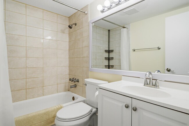 Building Photo - 142 Norwich F