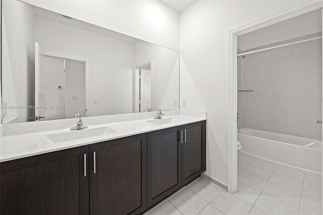 Building Photo - 13535 SW 184th Ter