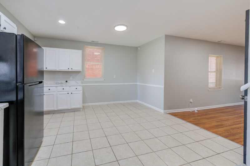 Building Photo - 77xx Vermont Ave