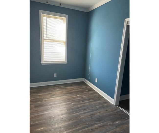 Building Photo - 3010 Virginia Ave